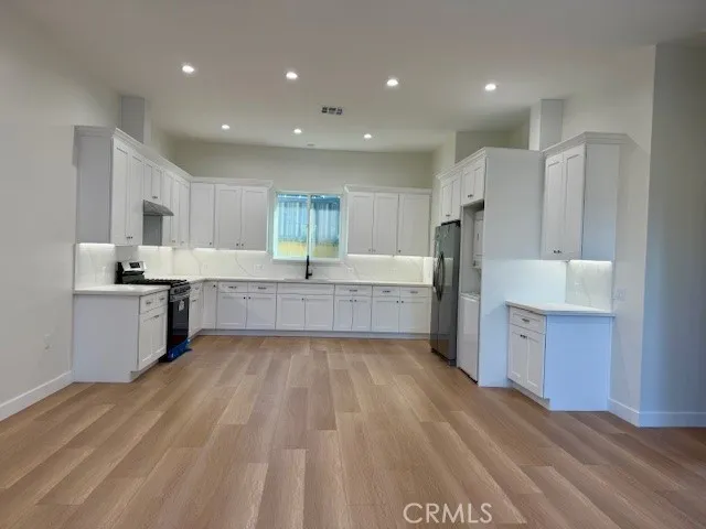 Additional image 20 of 8638 Aqueduct, North Hills, CA 91343