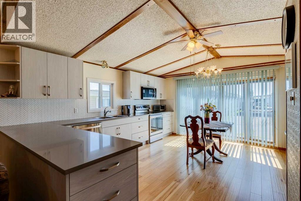 101, 99 Arbour Lake Road NW|Calgary, Alberta T3G4E4