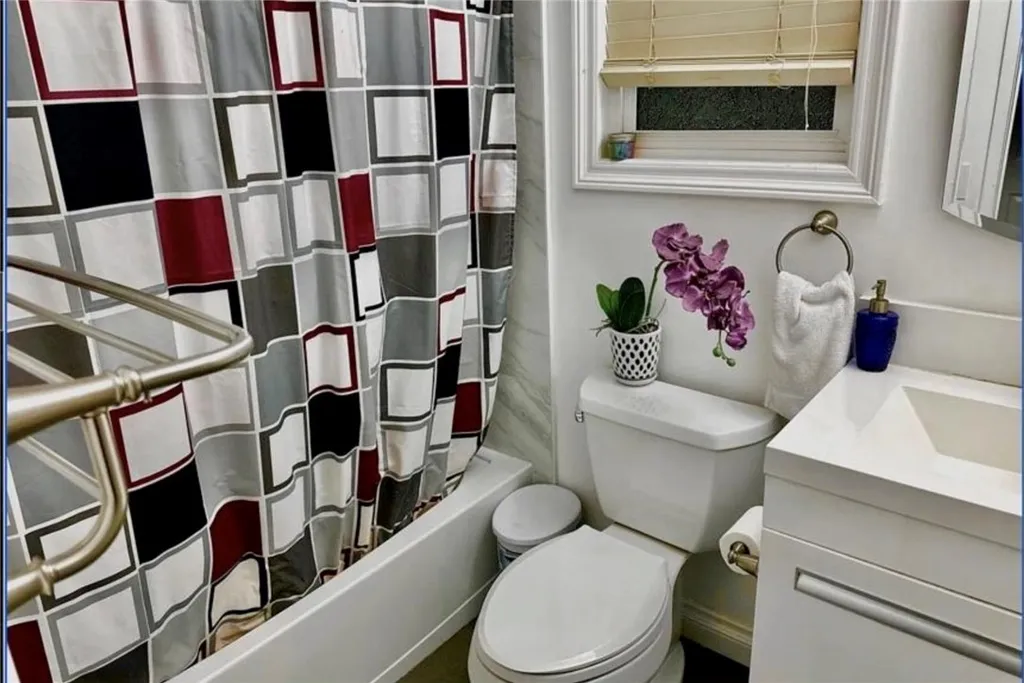 Additional image 7 of 24033 Mobile Street, West Hills, CA 91307