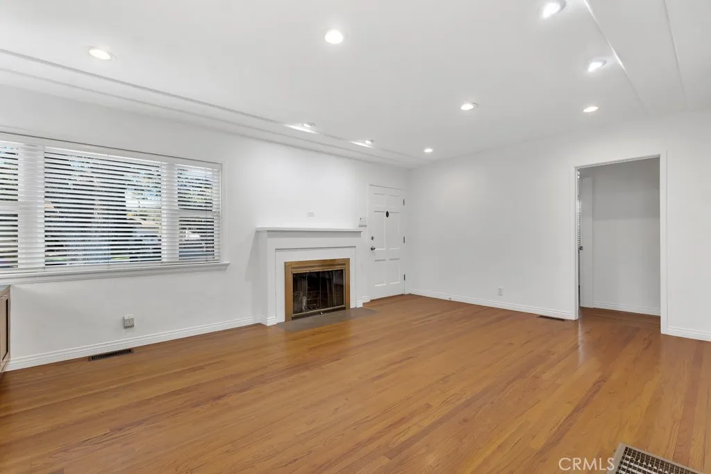 Additional image 17 of 626 Roselli St, Burbank, CA 91501