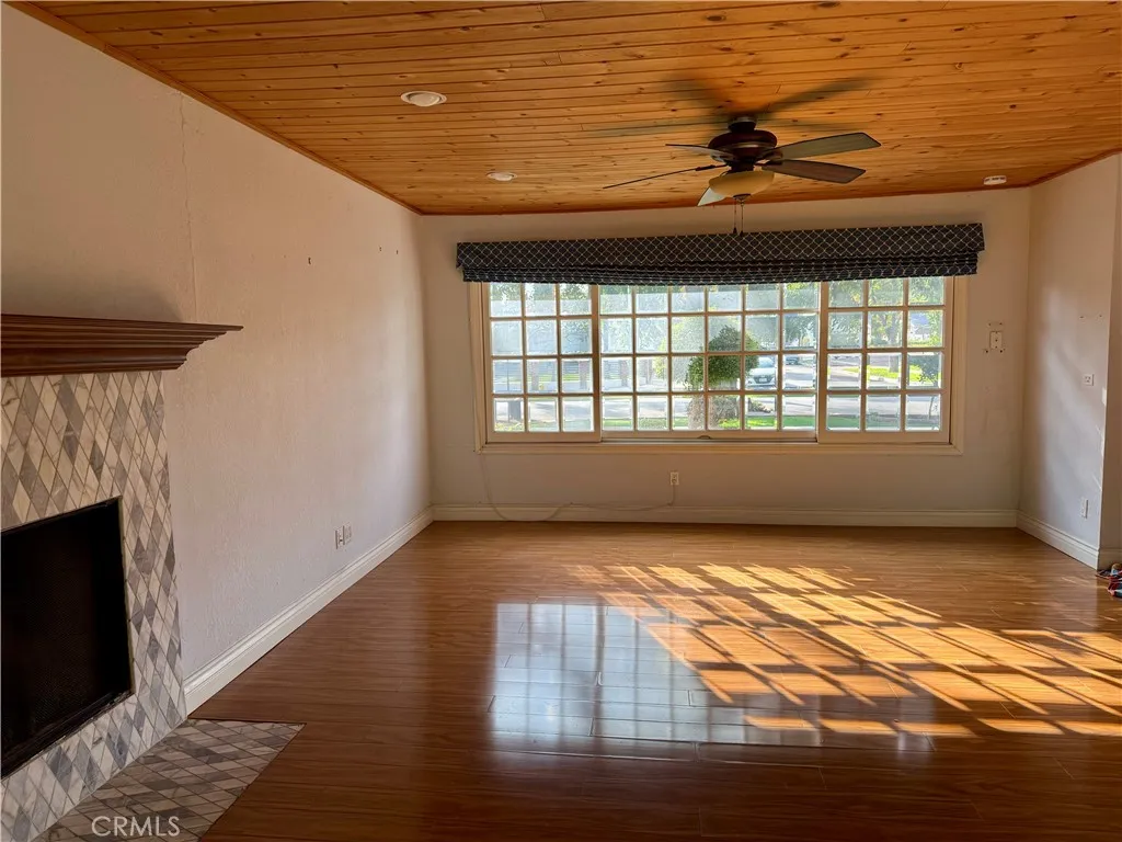 Additional image 5 of 22329 Kittridge St, Woodland Hills, CA 91303