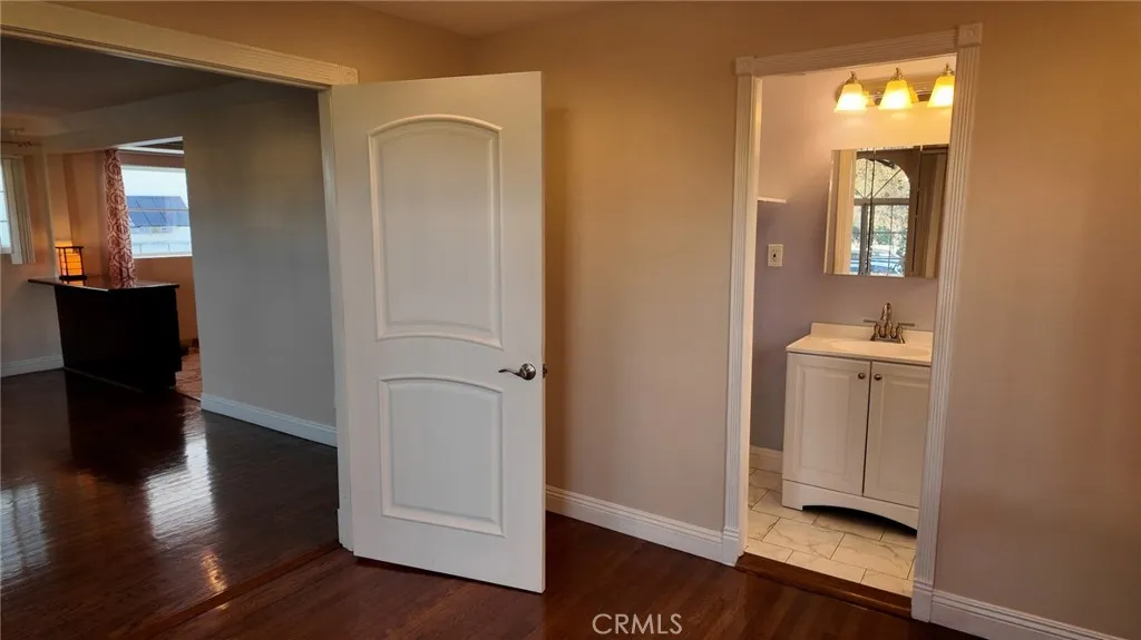 Additional image 53 of 1907 Carmona, Los Angeles, CA 90016