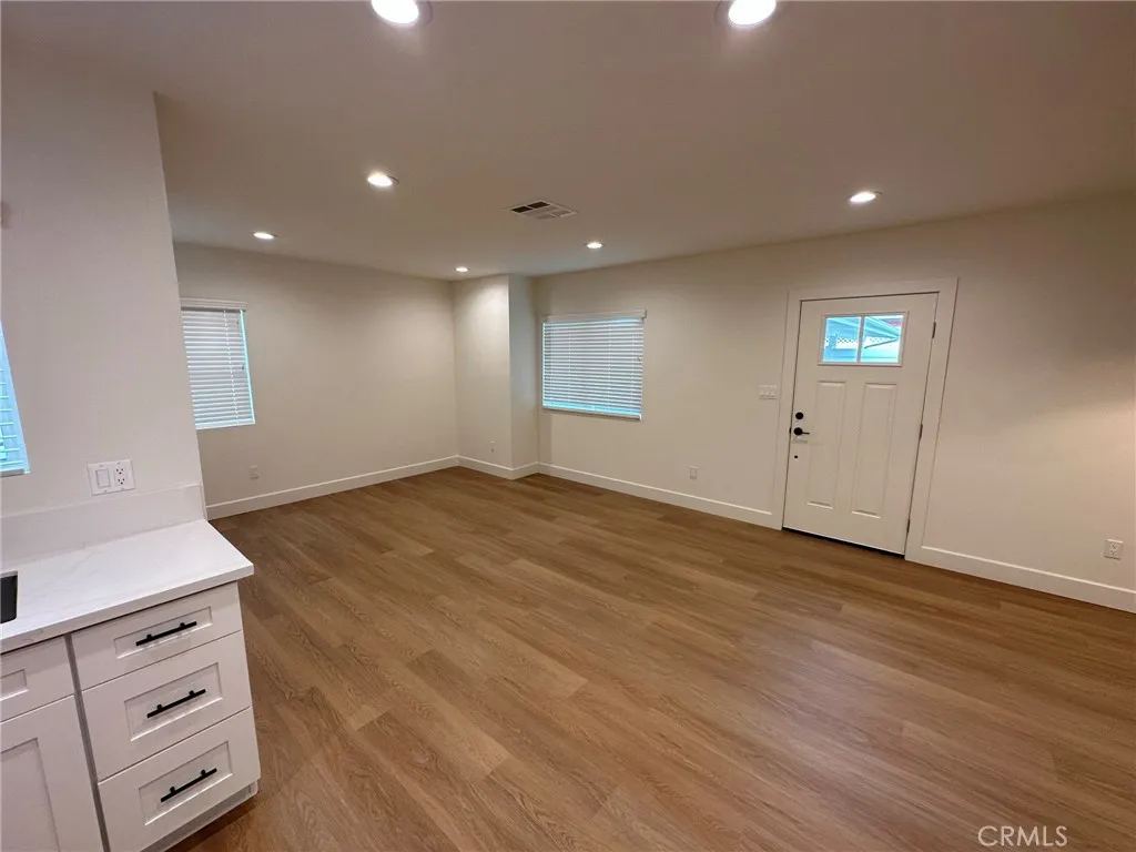 Additional image 7 of 1155 N Currier Avenue Unit B, Simi Valley, CA 93065