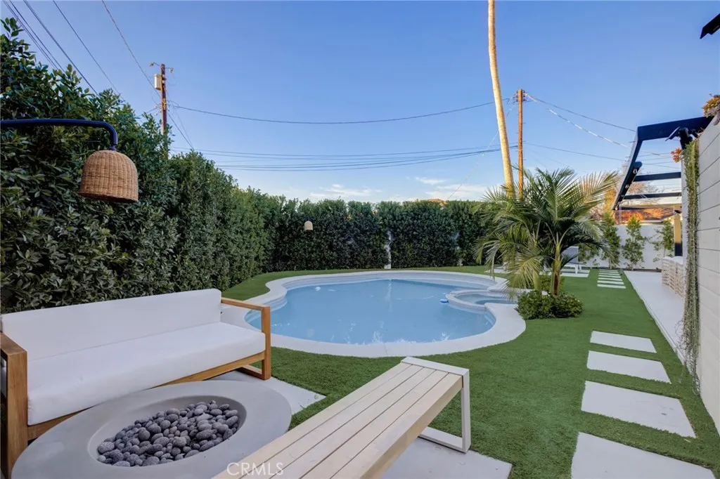 Additional image 57 of 8161 Encino Avenue, Northridge, CA 91325