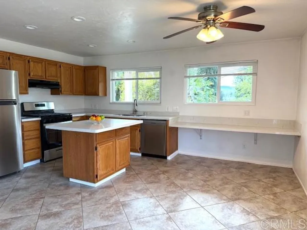 Additional image 8 of 635 Woodward Street Unit A, San Marcos, CA 92069