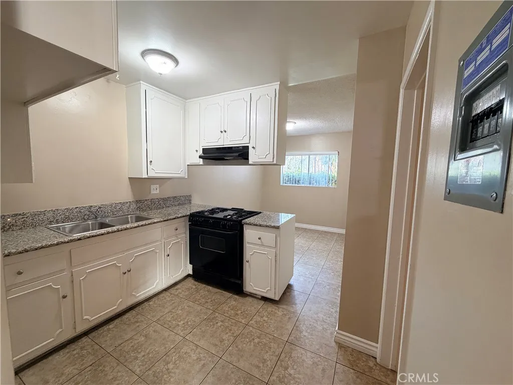Additional image 19 of 888 N Palm Avenue Unit 8, Upland, CA 91786