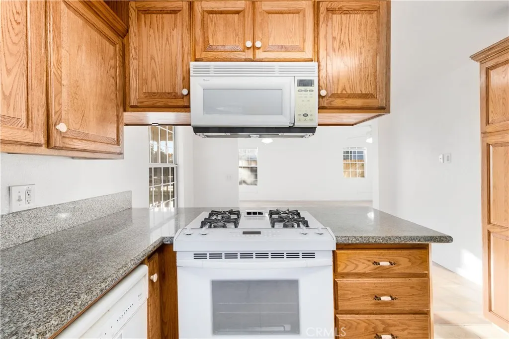 Additional image 113 of 2572 Harrison St, Riverside, CA 92503