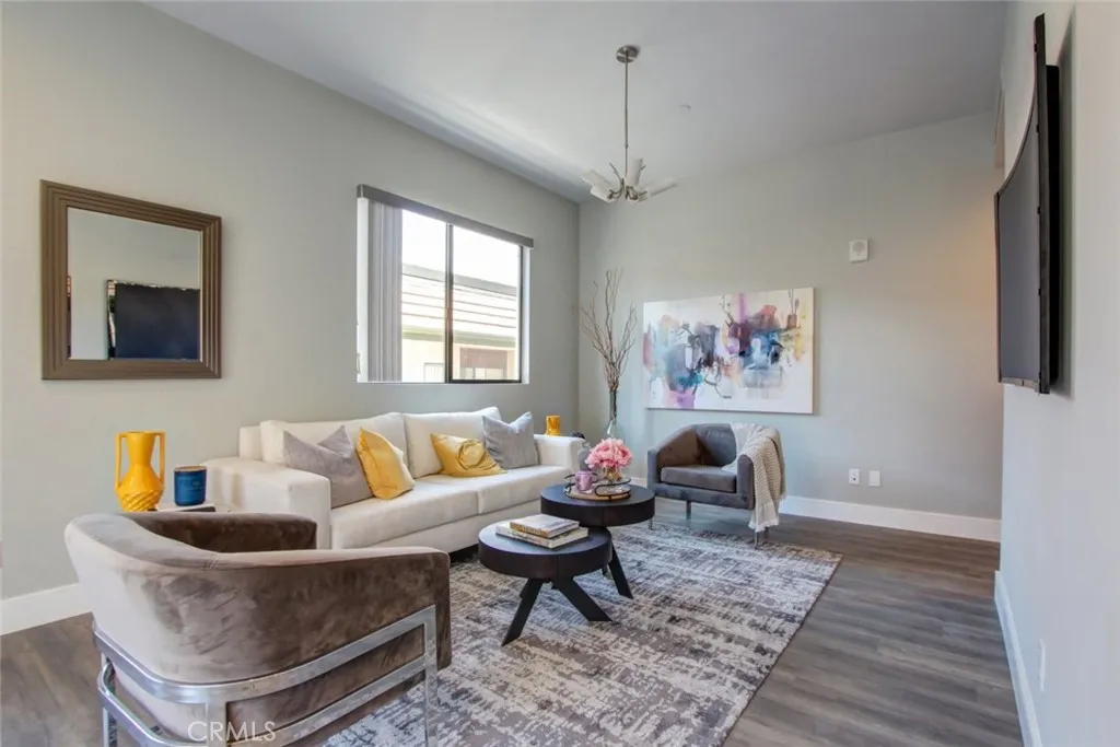 Additional image 9 of 330 Salem St Unit 301, Glendale, CA 91203