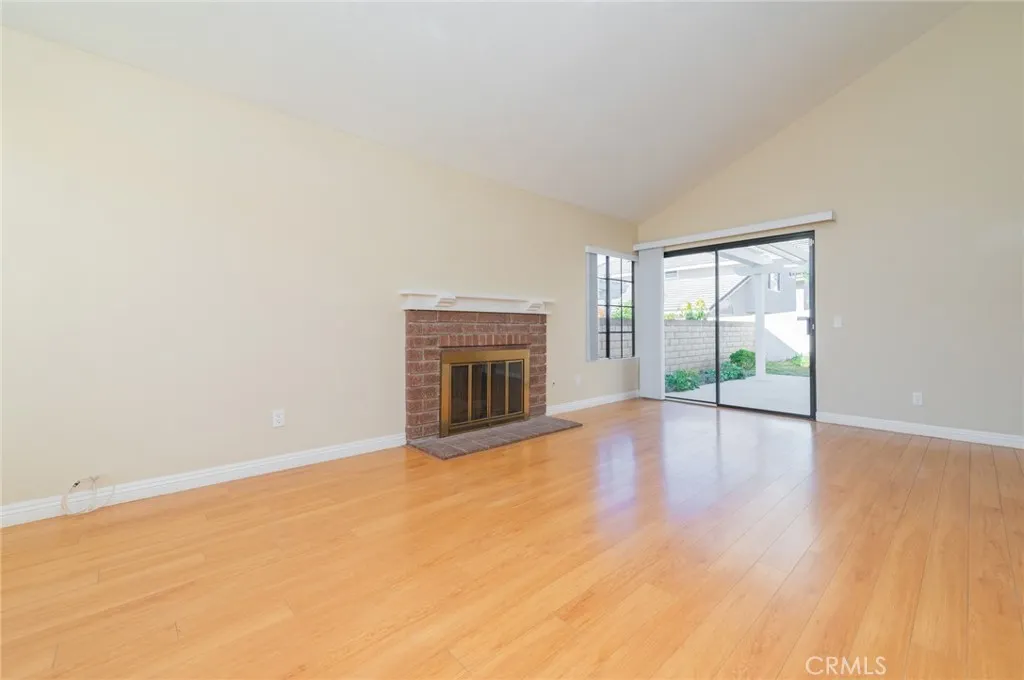 Additional image 4 of 11 Gainesmill, Irvine, CA 92620