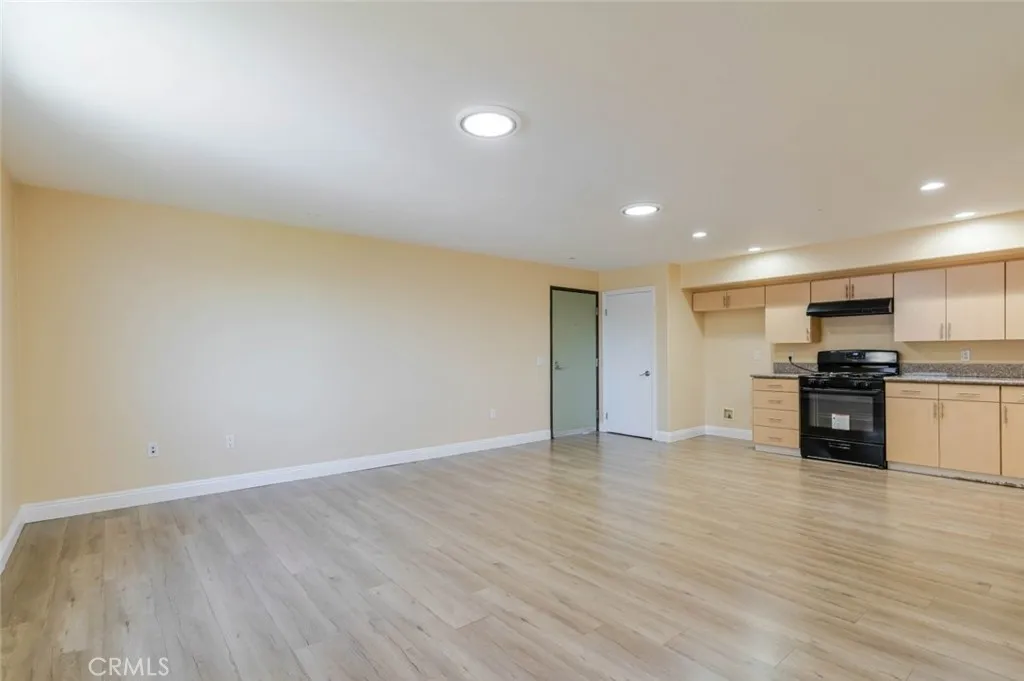 Additional image 5 of 1466 Tamarind Avenue Unit 301, Los Angeles, CA 90028