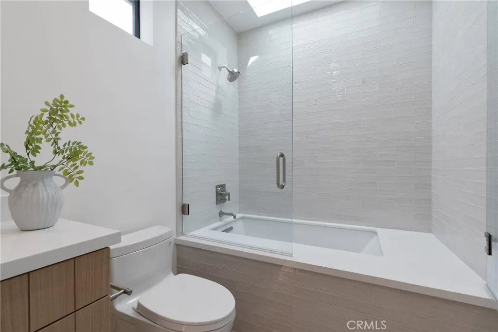 Additional image 116 of 11825 Tennessee Avenue, Los Angeles, CA 90064