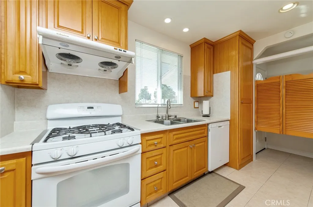 Additional image 9 of 641 N Milford St, Orange, CA 92867