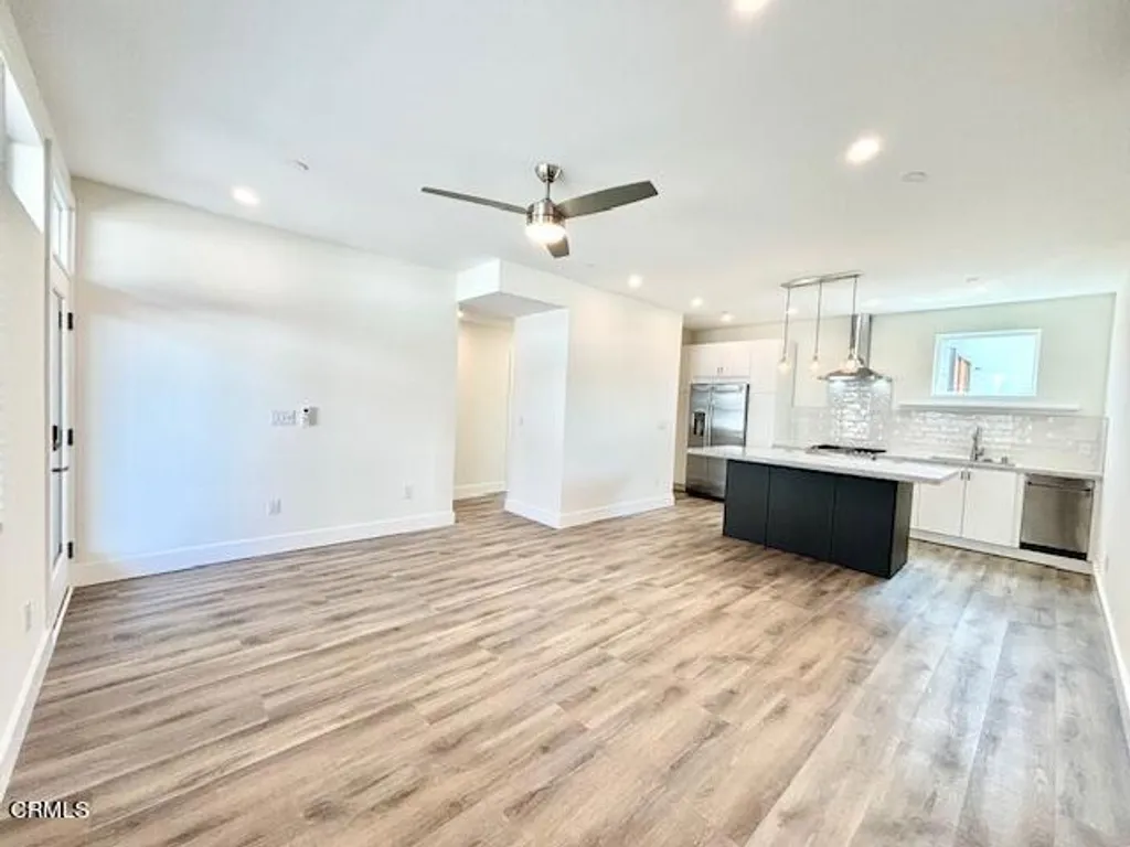 Additional image 2 of 127 S Santa Rosa Street Unit A, Ventura, CA 93001