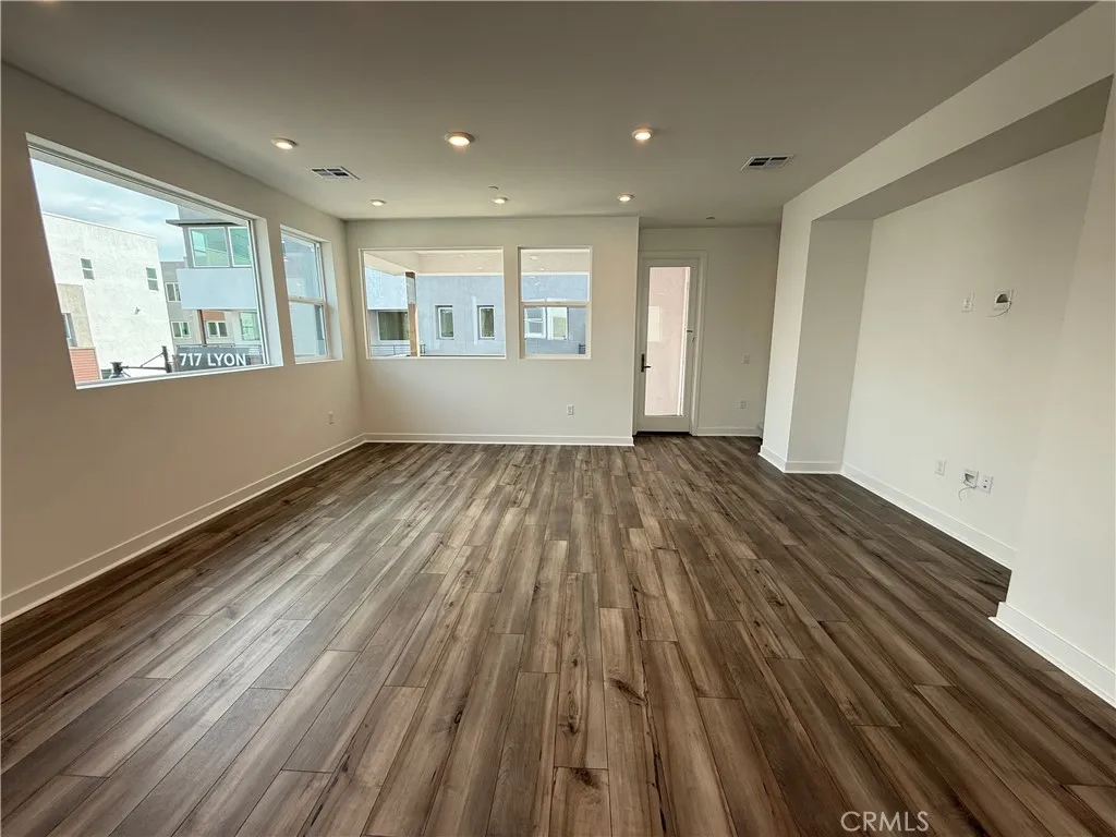 Additional image 34 of 693 S Lyon Street, Santa Ana, CA 92705