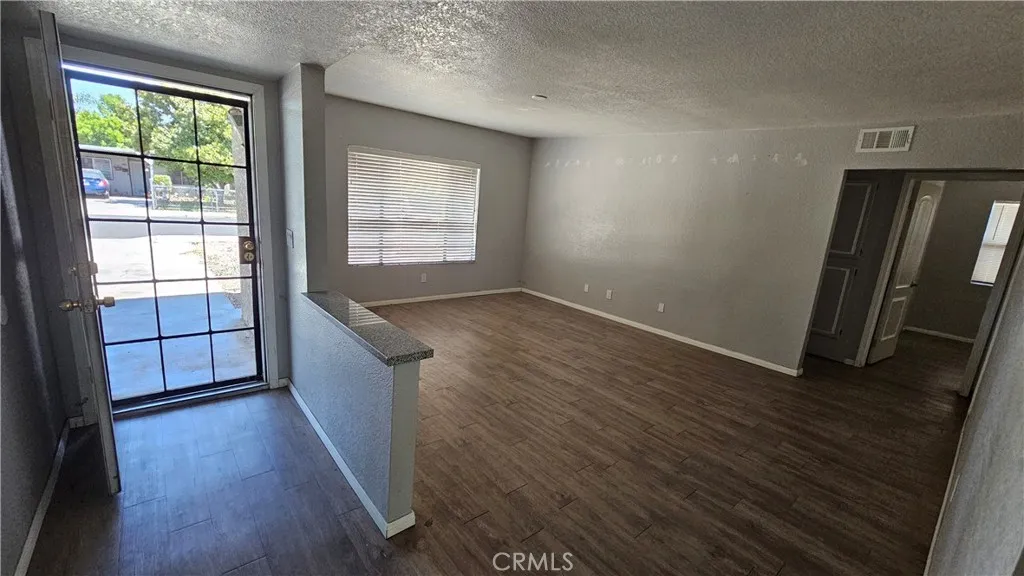 Additional image 10 of 1541 Rialto Ave, Colton, CA 92324