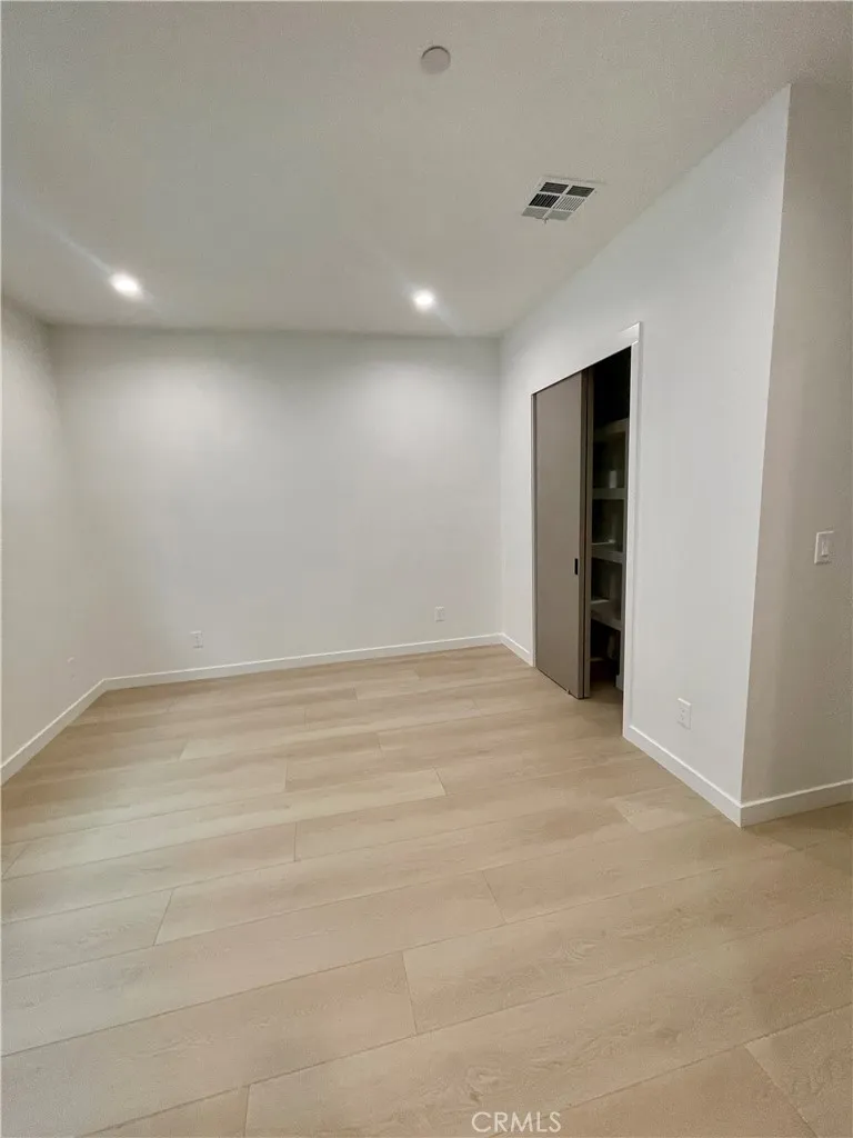 Additional image 40 of 613 W 41st Place Unit 1/2, Los Angeles, CA 90037