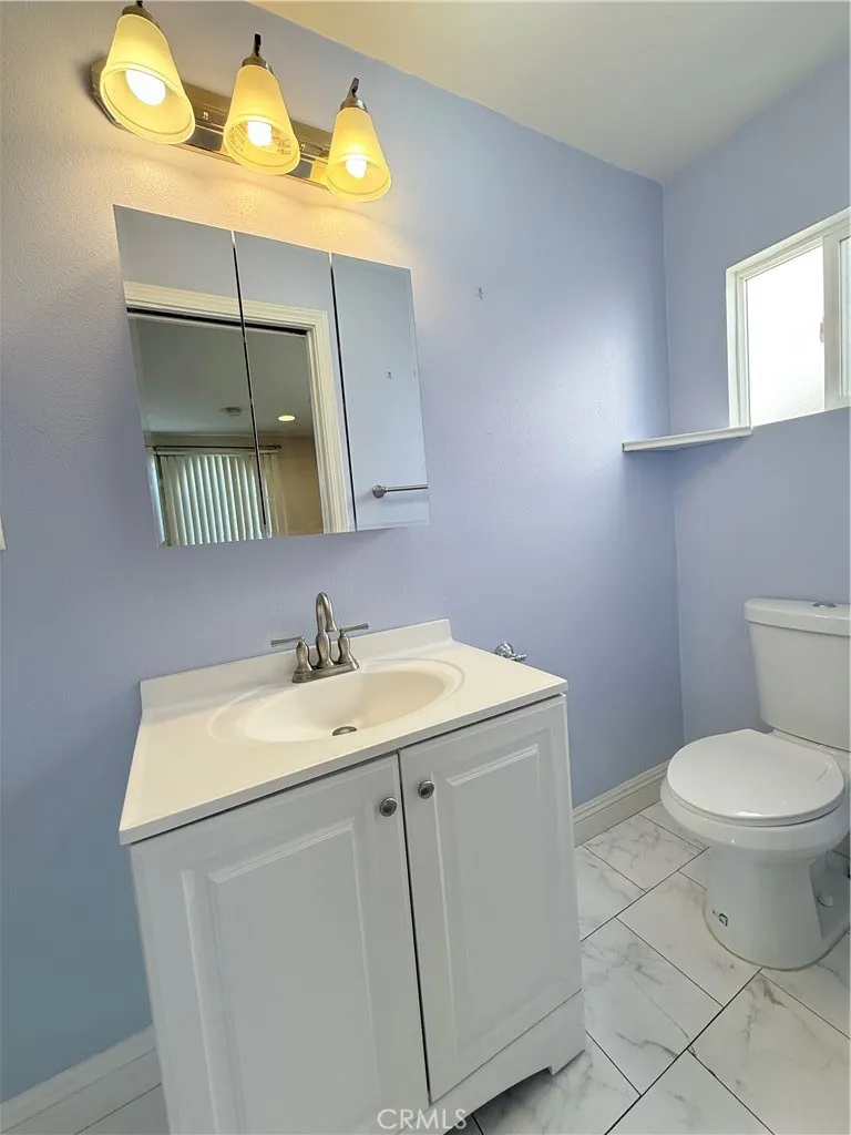 Additional image 55 of 1907 Carmona, Los Angeles, CA 90016