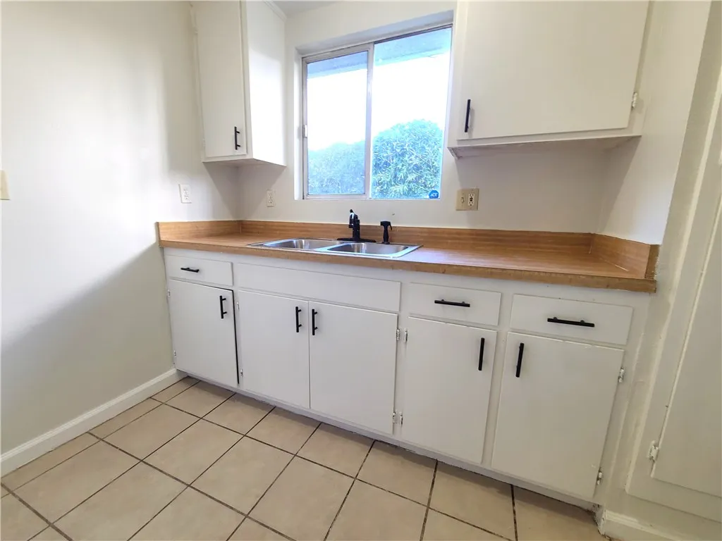 Additional image 6 of 3891 Locust Street, Riverside, CA 92501