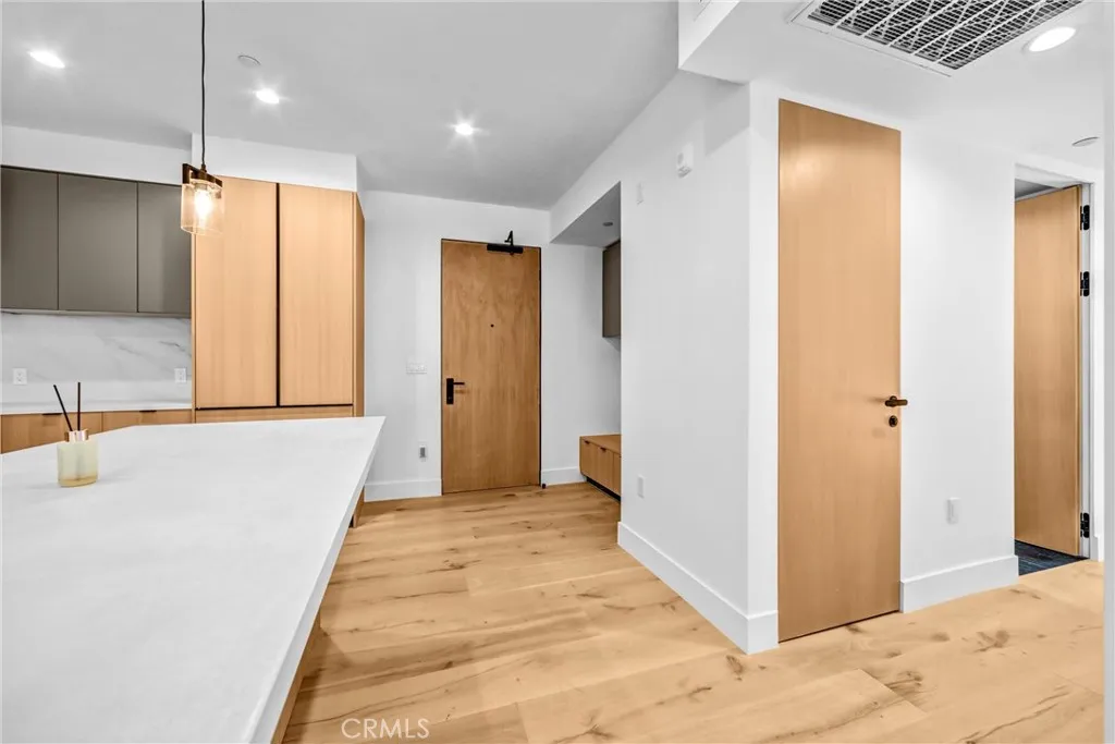 Additional image 12 of 10352 Riverside Drive Unit 102A, Toluca Lake, CA 91602