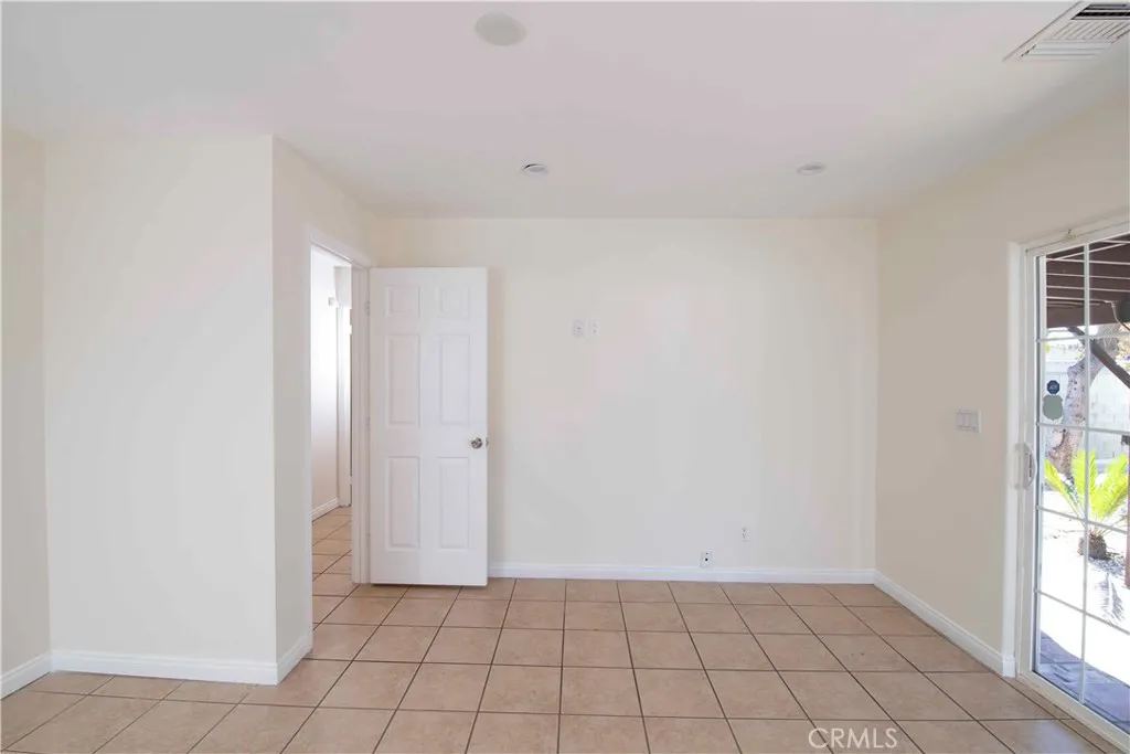 Additional image 31 of 6417 White Oak Ave, Reseda, CA 91335