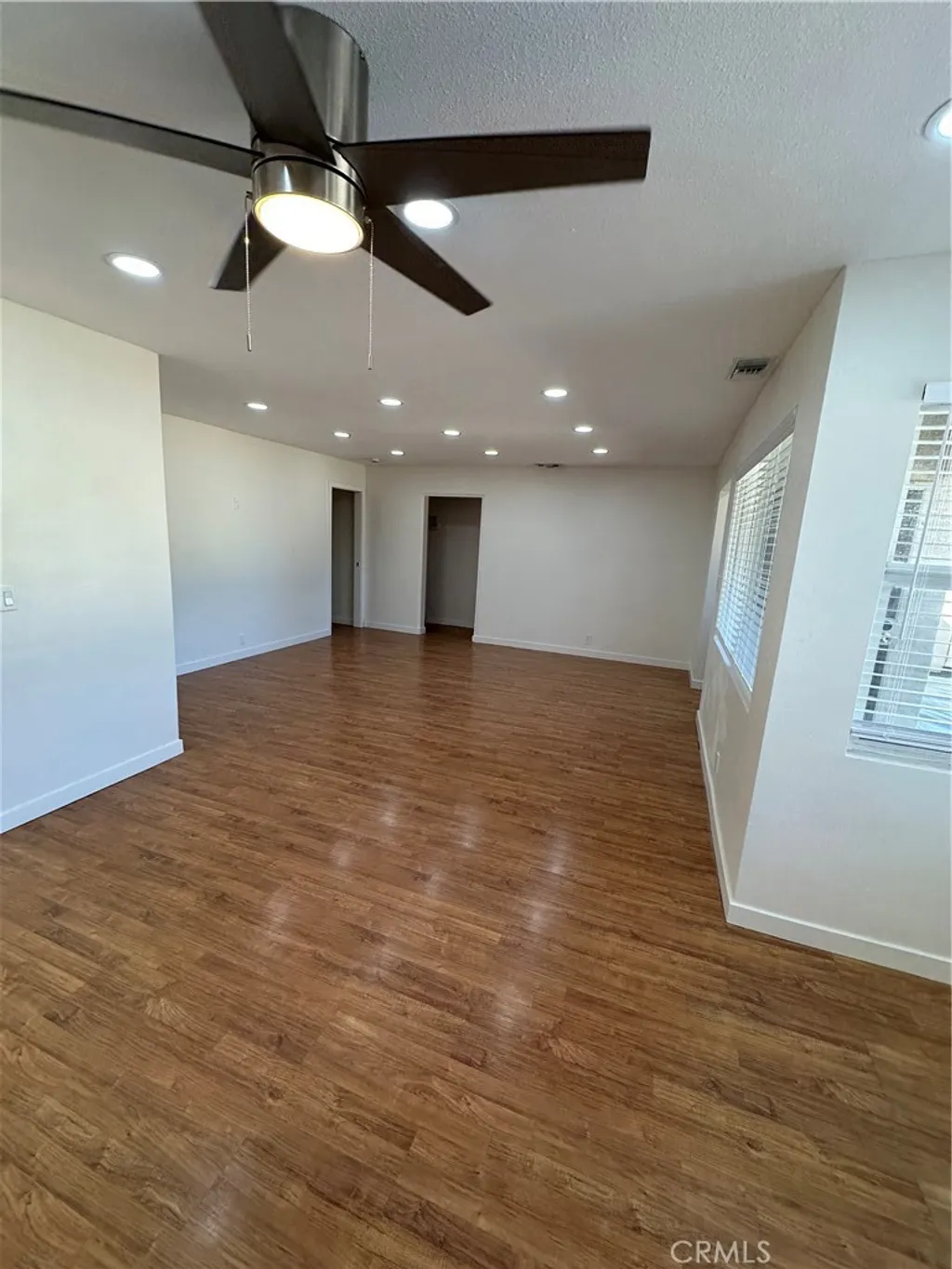 Additional image 8 of 19140 strathern, Reseda, CA 91335