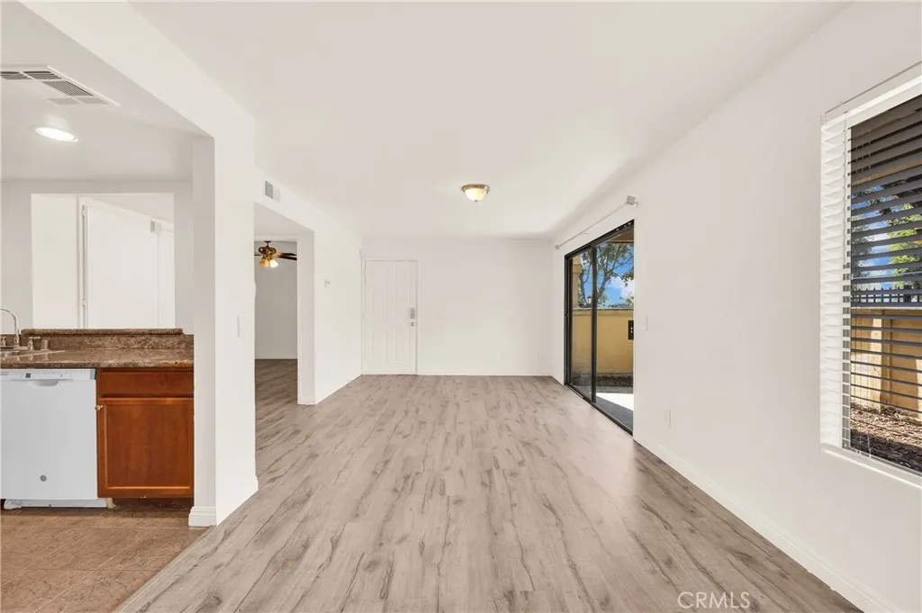 Additional image 43 of 1110 W Blaine Street Unit 102, Riverside, CA 92507