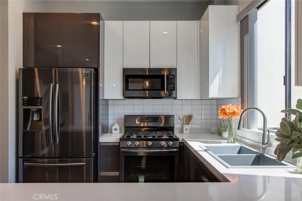 Additional image 30 of 330 Salem St Unit 201, Glendale, CA 91203