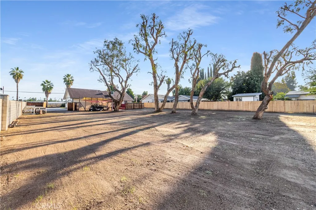 Additional image 132 of 2572 Harrison St, Riverside, CA 92503