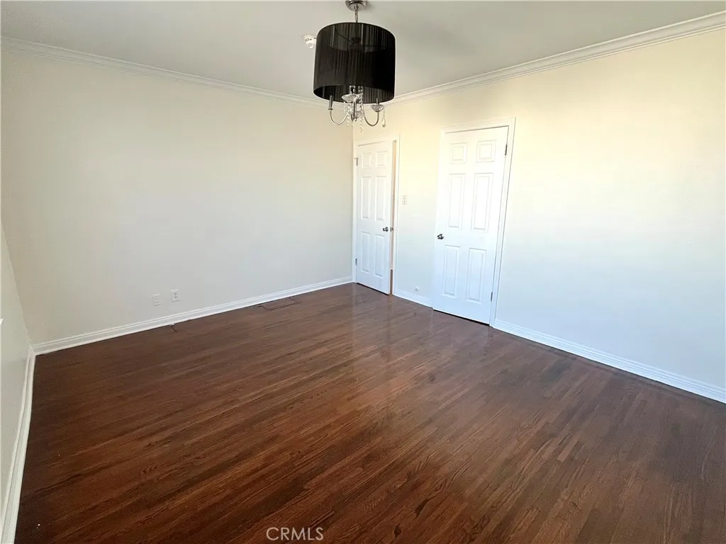 Additional image 41 of 2720 W 70th St, Los Angeles, CA 90043