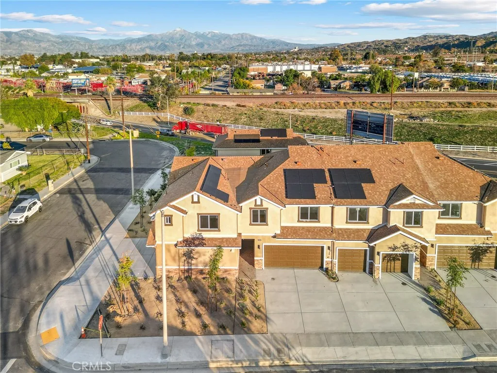 Additional image 2 of 900 W Hert Street, Colton, CA 92324