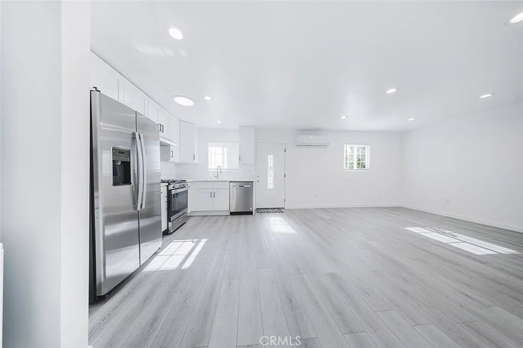 Additional image 34 of 10503 Cantara Street, Sun Valley, CA 91352