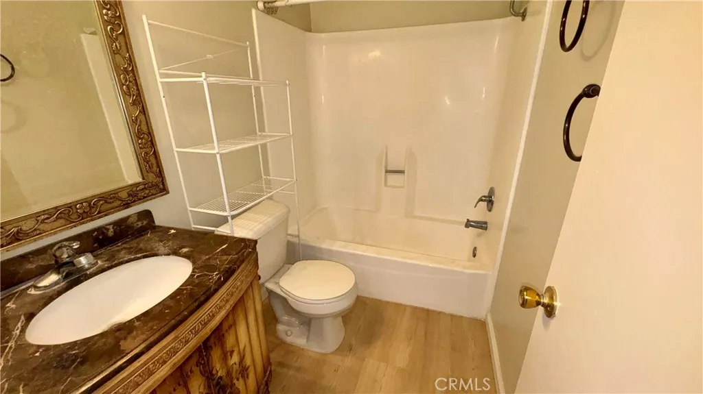 Additional image 7 of 18645 Hatteras Unit 208, Tarzana, CA 91356