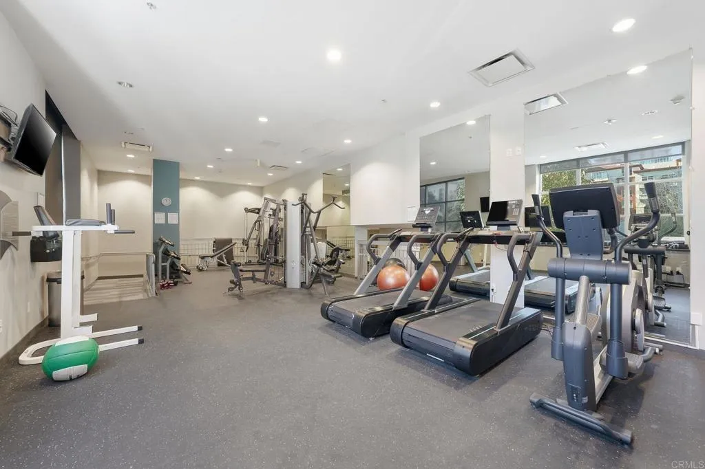 Additional image 32 of 300 W Beech Street Unit 1706, San Diego, CA 92101