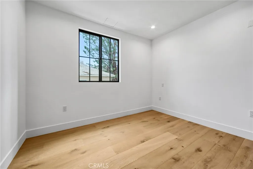 Additional image 76 of 10352 Riverside Drive Unit 203A, Toluca Lake, CA 91602