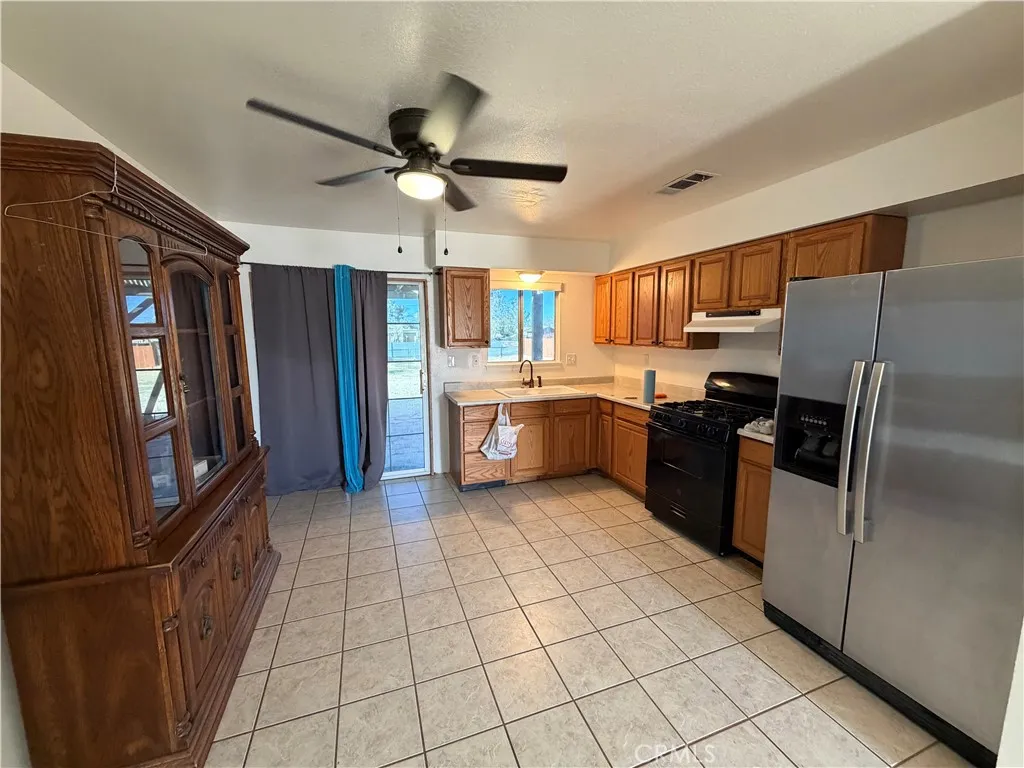 Additional image 6 of 15638 Don Roberto Rd, Victorville, CA 92394