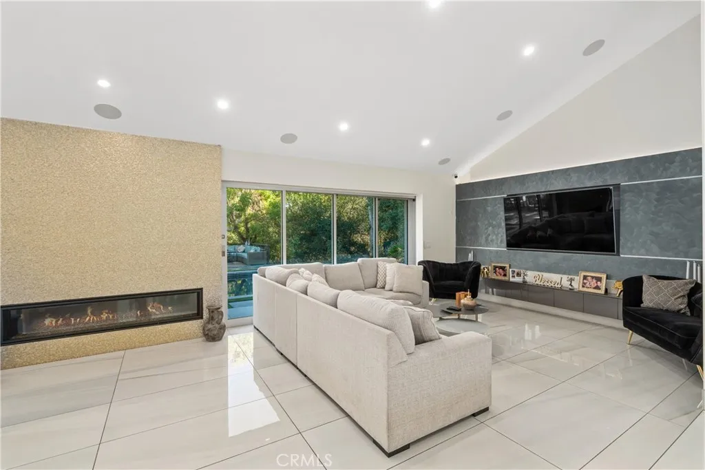 Additional image 7 of 22 Round Up Rd, Bell Canyon, CA 91307