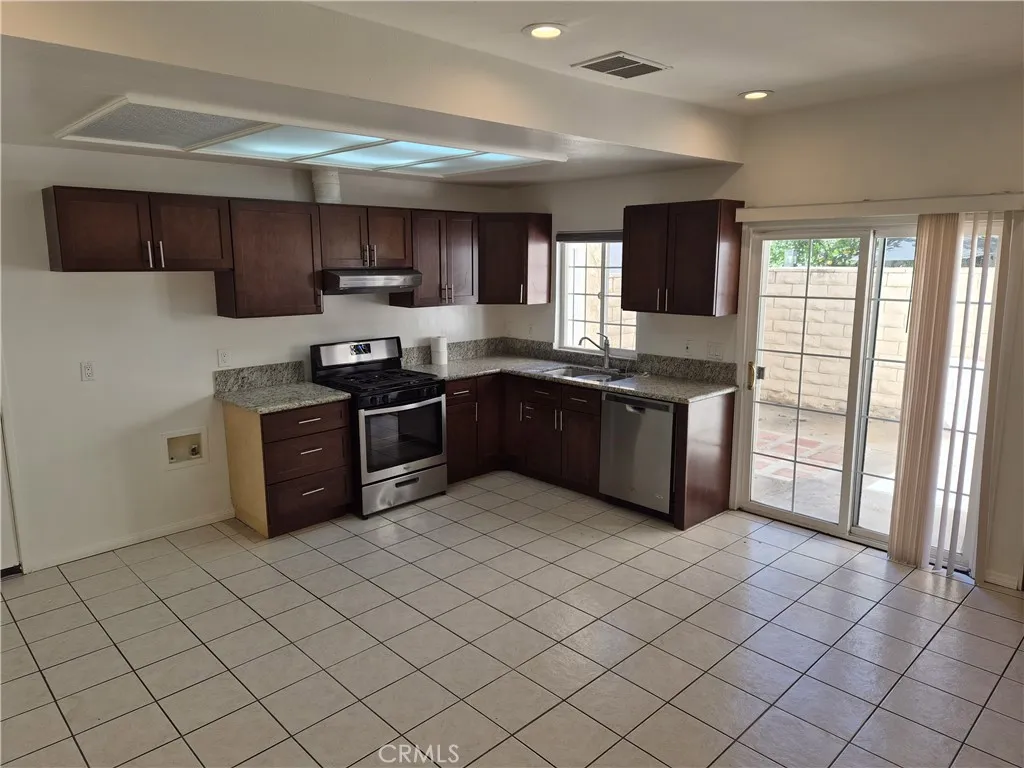 Additional image 24 of 7615 Glade Avenue Unit 115, Canoga Park, CA 91304