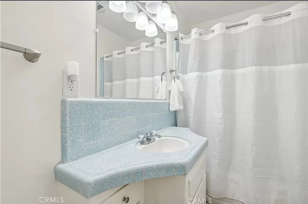 Additional image 15 of 5340 E Mezzanine Way, Long Beach, CA 90808