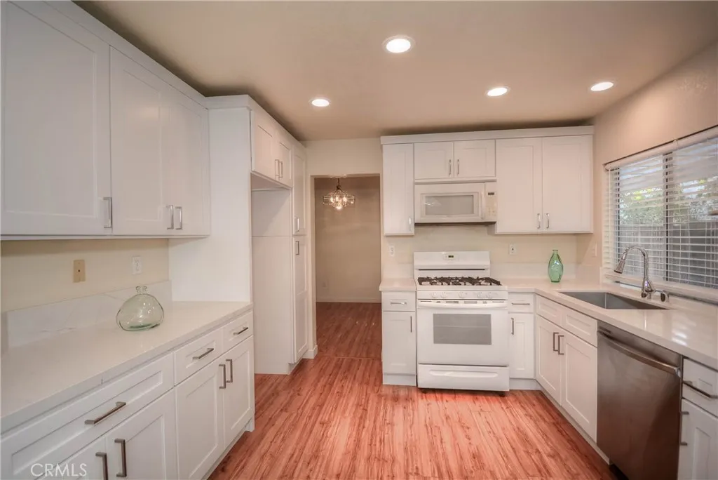 Additional image 41 of 554 Pointe Vista Court, Corona, CA 92881