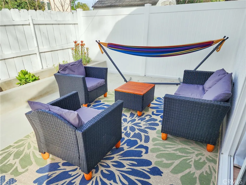 Additional image 25 of 22131 Bassett Street, Canoga Park, CA 91303