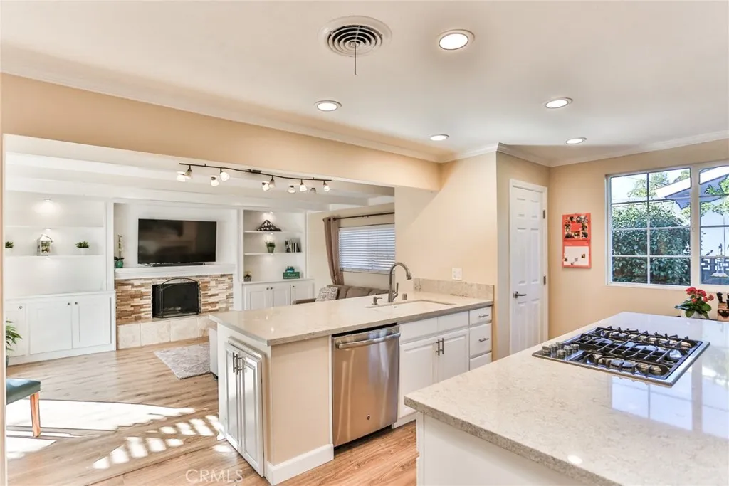 Additional image 34 of 15061 Drake Ln, Huntington Beach, CA 92647