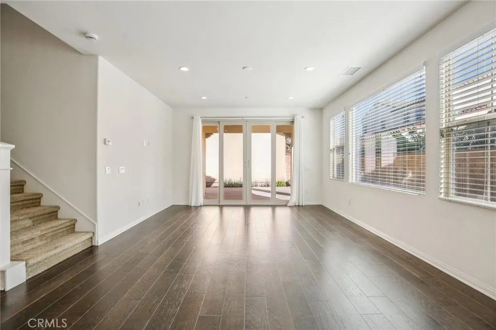 Additional image 9 of 122 Barnes Rd, Tustin, CA 92782