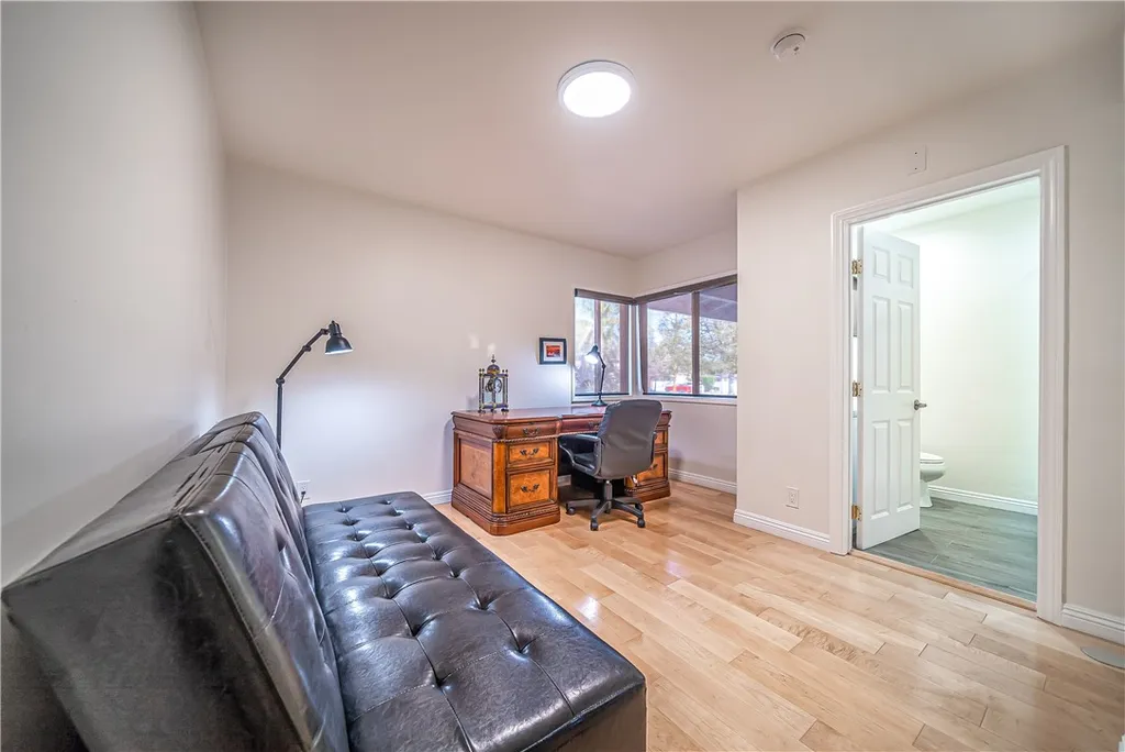 Additional image 11 of 23230 Ladrillo, Woodland Hills, CA 91367