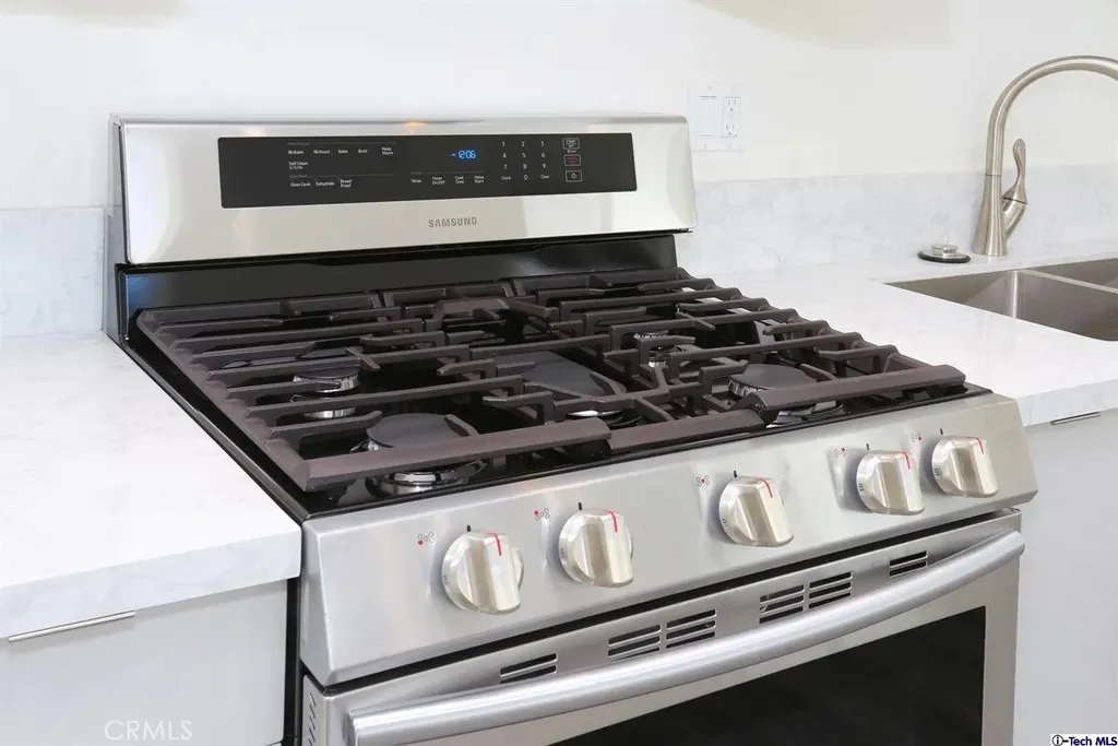 Additional image 23 of 7521 Milwood Avenue, Canoga Park, CA 91303