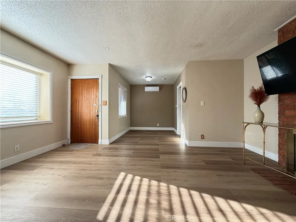 Additional image 6 of 1605 W Wisteria Place, Santa Ana, CA 92703