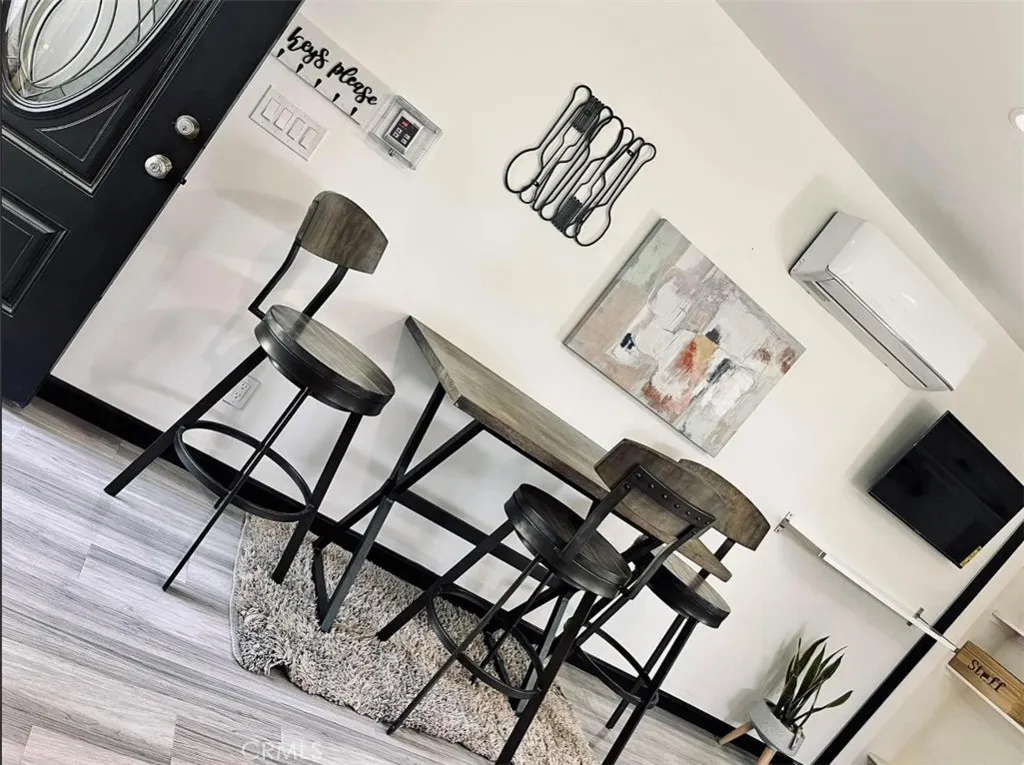 Additional image 14 of 7325 Matilija Avenue, Van Nuys, CA 91405