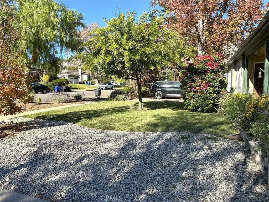 Additional image 3 of 2026 Pepper Dr, Altadena, CA 91001