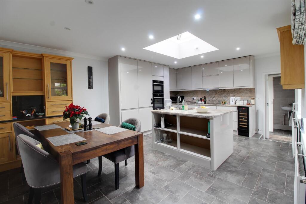 Additional image 4 of Brookmans Avenue, Brookmans Park