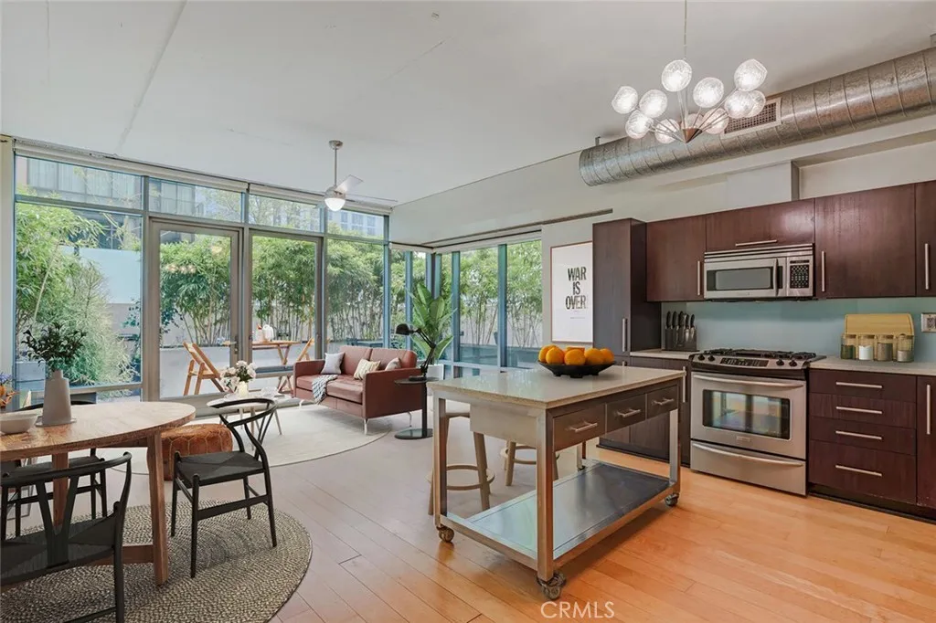 Additional image 17 of 1100 S Hope St, Los Angeles, CA 90015