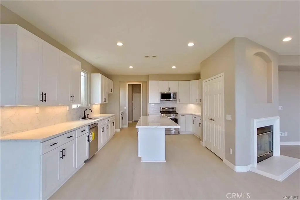 Additional image 8 of 37233 Kingcup Ter, Palmdale, CA 93551